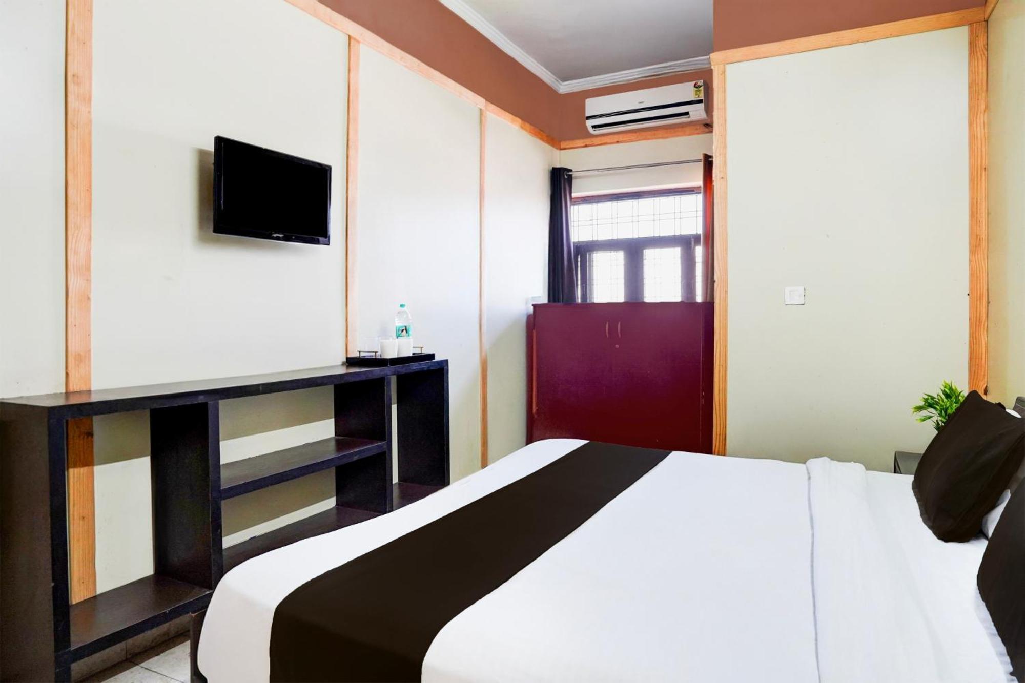 Super Hotel O Gms Road Ballupur Chowk デヘラードゥーン エクステリア 写真